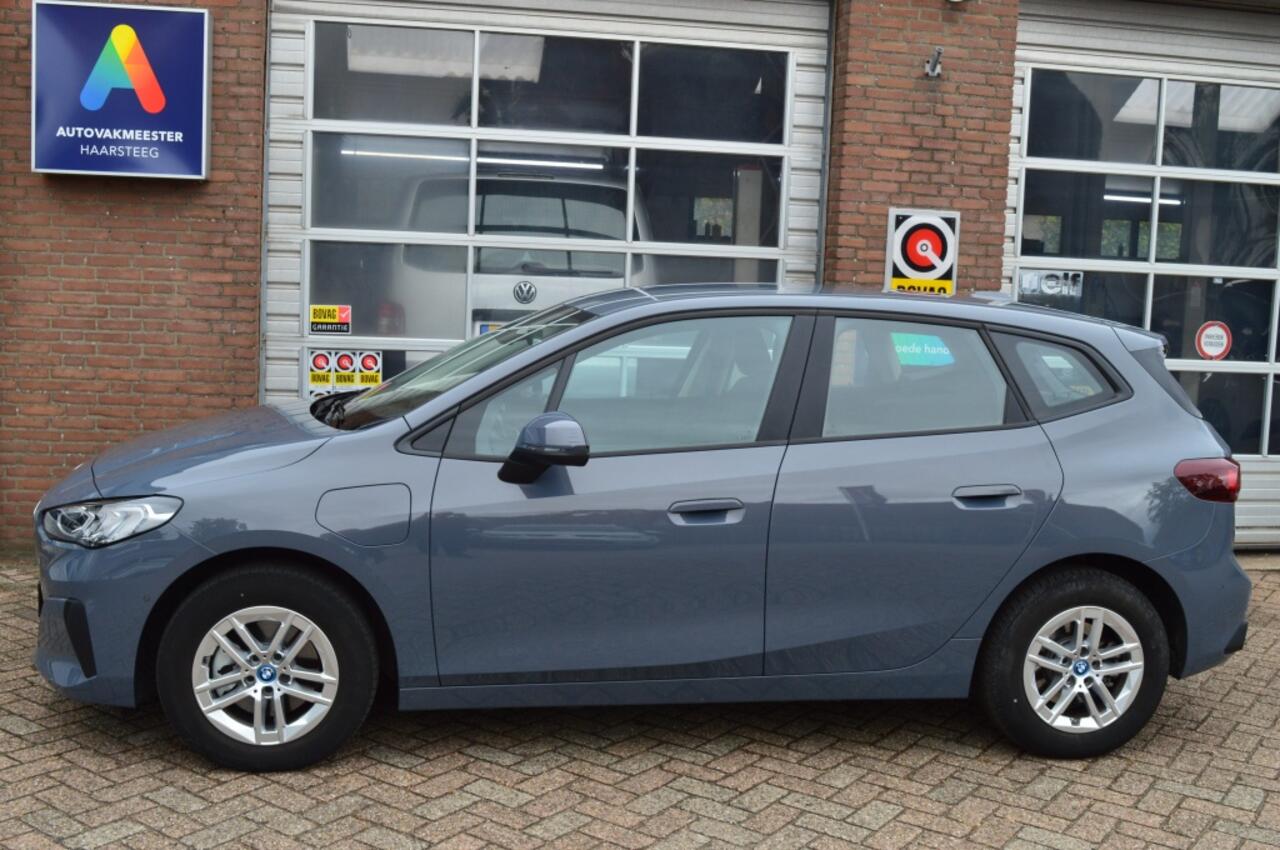 BMW 2-SERIE 225e xDrive