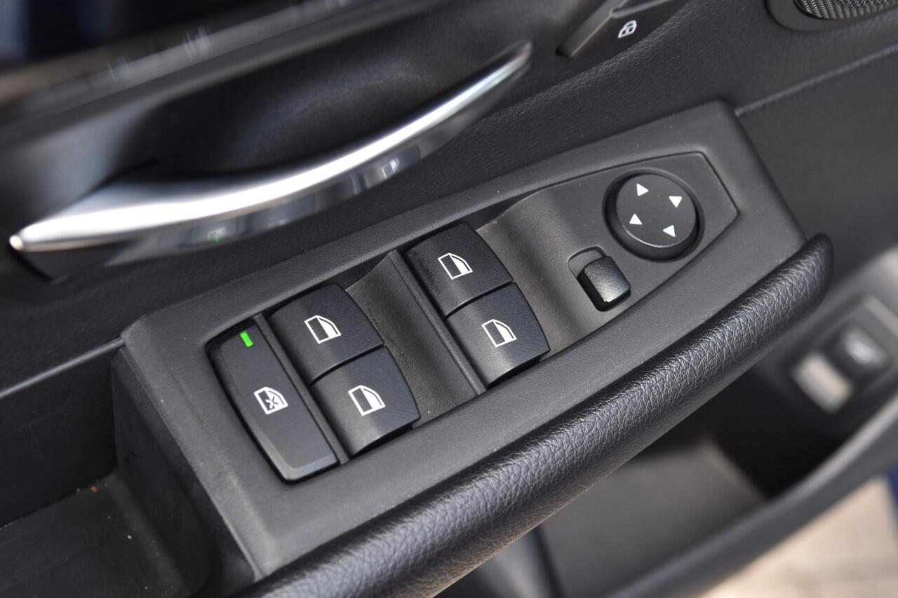 BMW 2-SERIE Active Tourer 218i Executive Edition * Head-up * Sportline uitvoering * LED * Facelift *