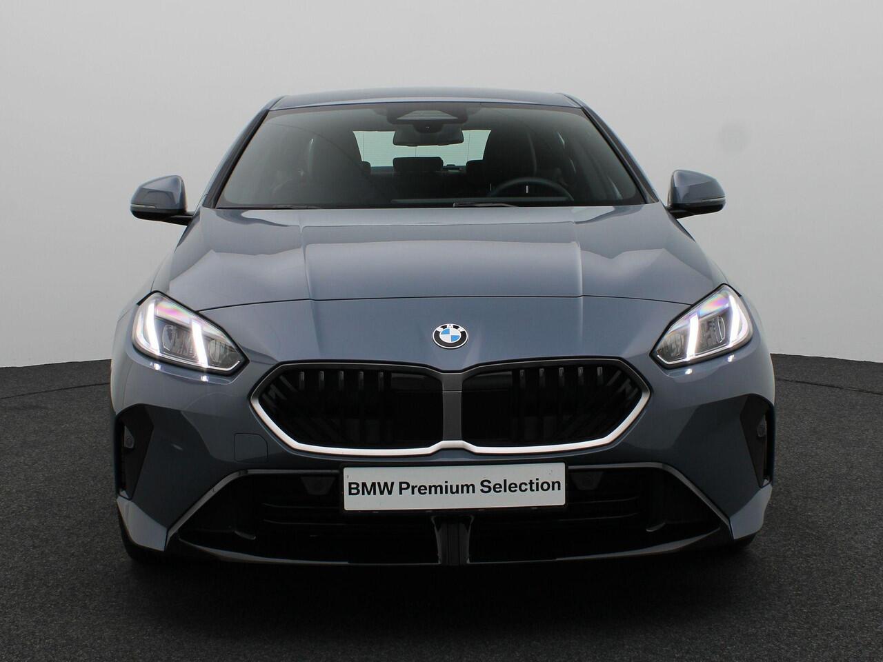 BMW 2-SERIE Gran Coupé 220 M Sportpakket | Parkeerhulpsysteem | Adaptief M-onderstel | Driving Assistant |18"