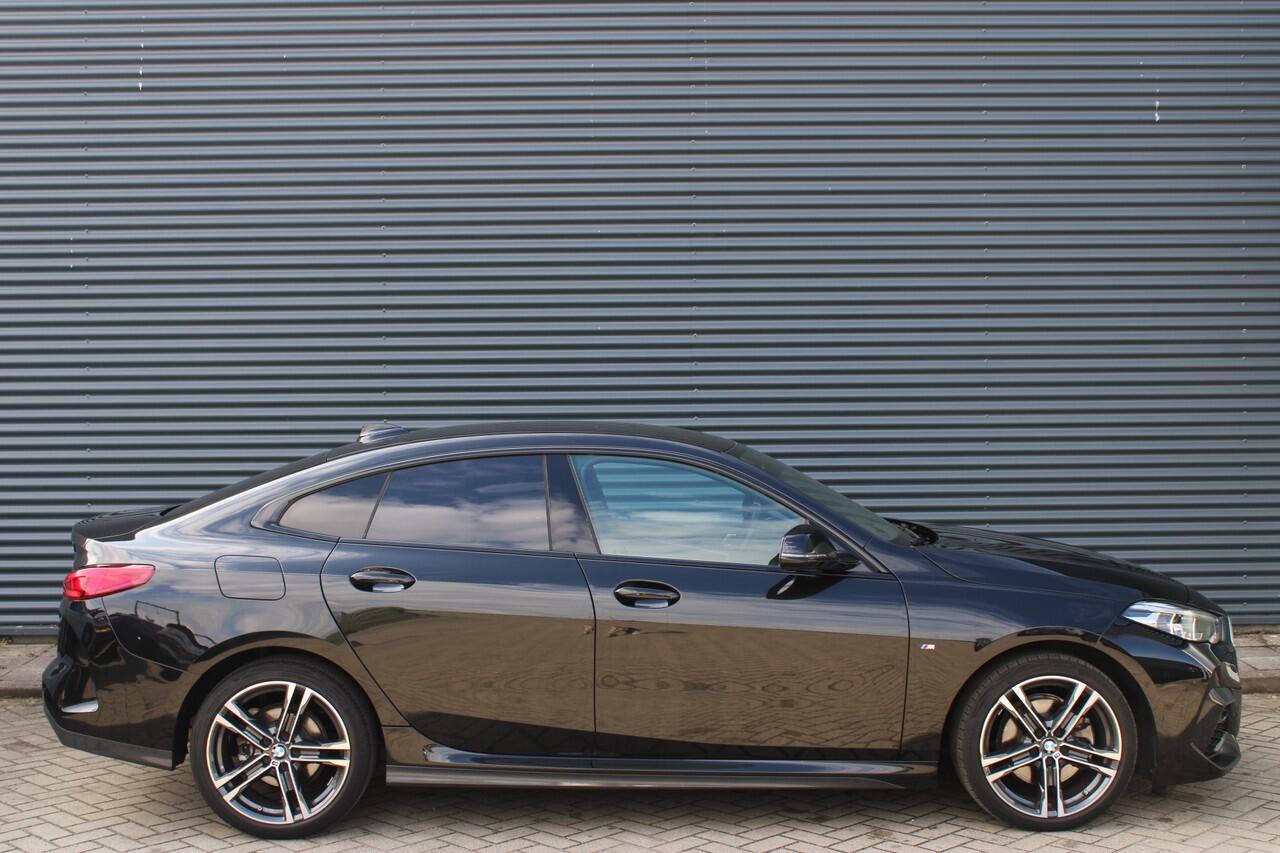 BMW 2-SERIE Gran Coupé 218i M-Sport Alcantara Camera Virtual-Cockpit