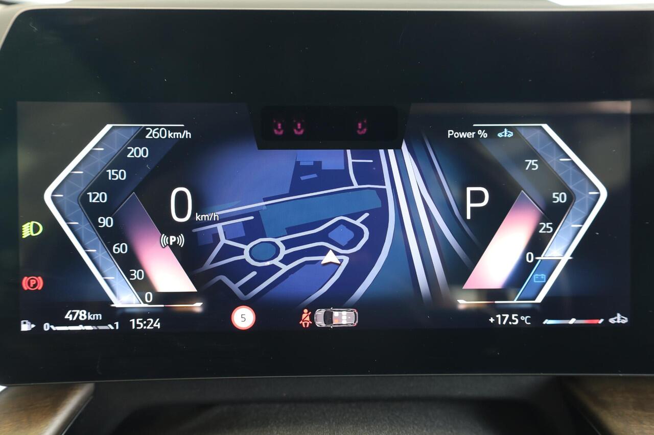 BMW 2-SERIE Active Tourer 223i | Luxury Line | Driving Assistant Professional | Travel Pack | Innovation Pack | Trekhaak Pakket