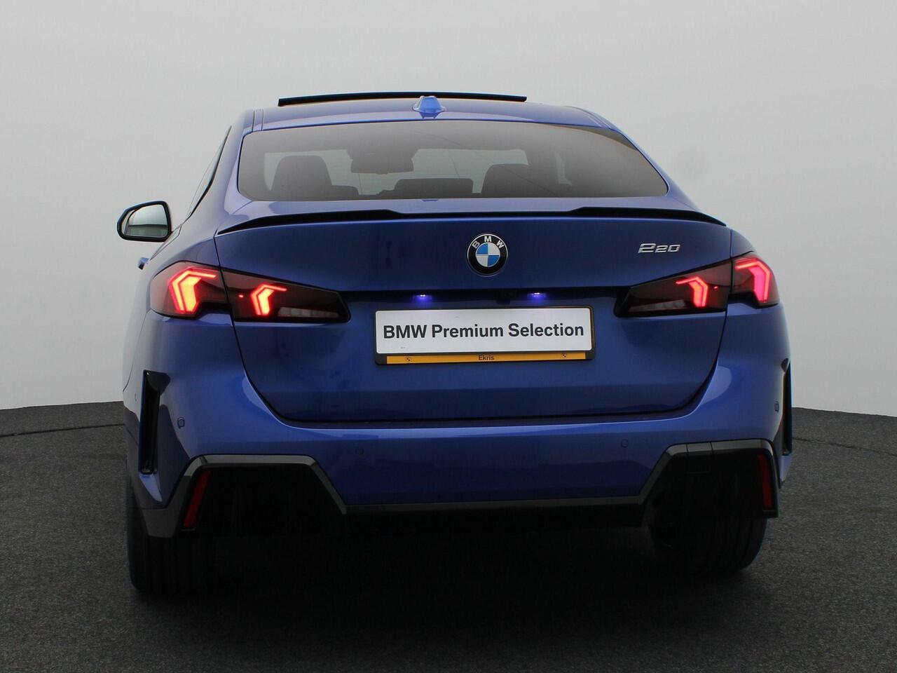 BMW 2-SERIE Gran Coupé 220 M Sportpakket Pro | Premium Pack | Stuurwielrand Verwarmd | Comfort Access | Panoramadak | Driving Assistant Plus | Harman Kardon | 19'' | Ekris Selection