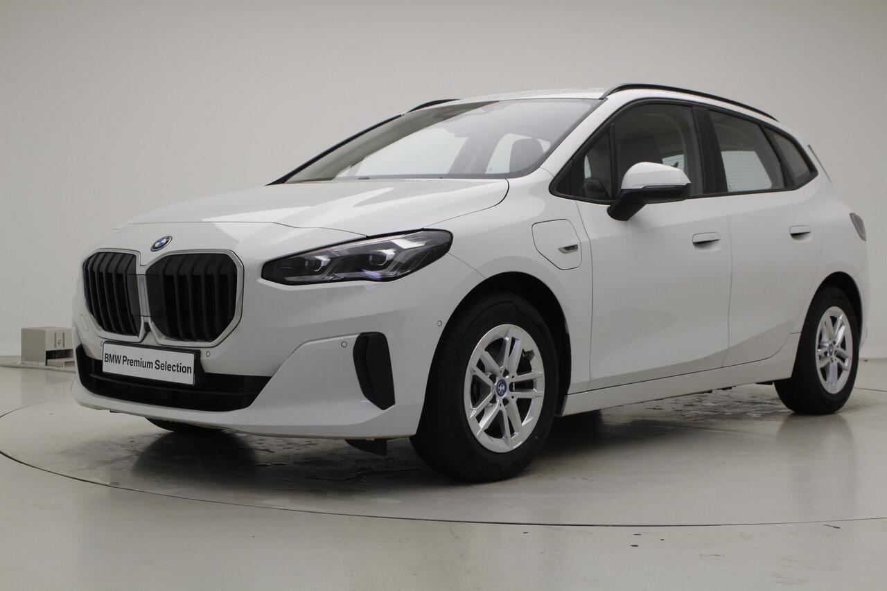 BMW 2-SERIE Active Tourer 225e xDrive | Driving Assistant Professional | Stoelverwarming |