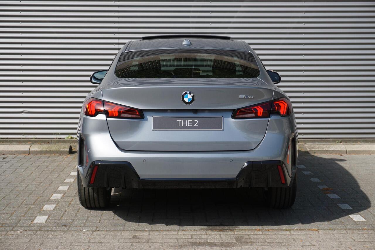 BMW 2-SERIE Gran Coupé 220 M Sportpakket | Premium Pack | Glazen panoramadak | Driving Assistant Plus | Harman-Kardon sound system