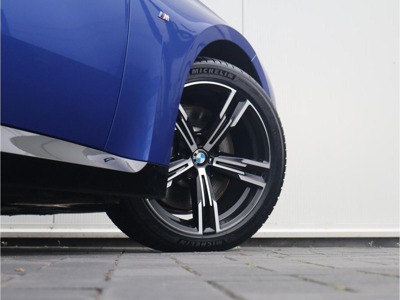 BMW 2-SERIE Coupé 230i M Sportpakket/ Comfort Access/ Achteruitrijcamera/ Elektrisch stoelen/ HiFi/ Stoelverwarming