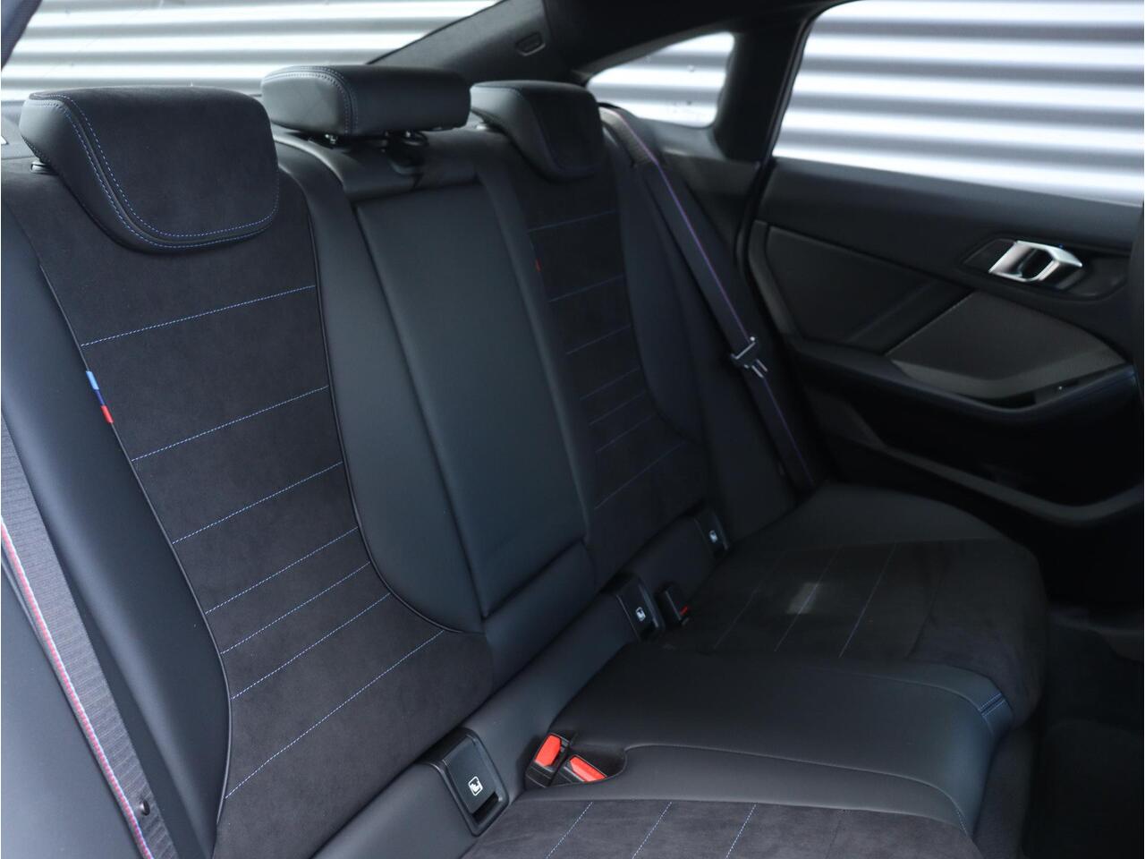 BMW 2-SERIE Gran Coupé 220 | M Sport Package Pro | Equipment Package