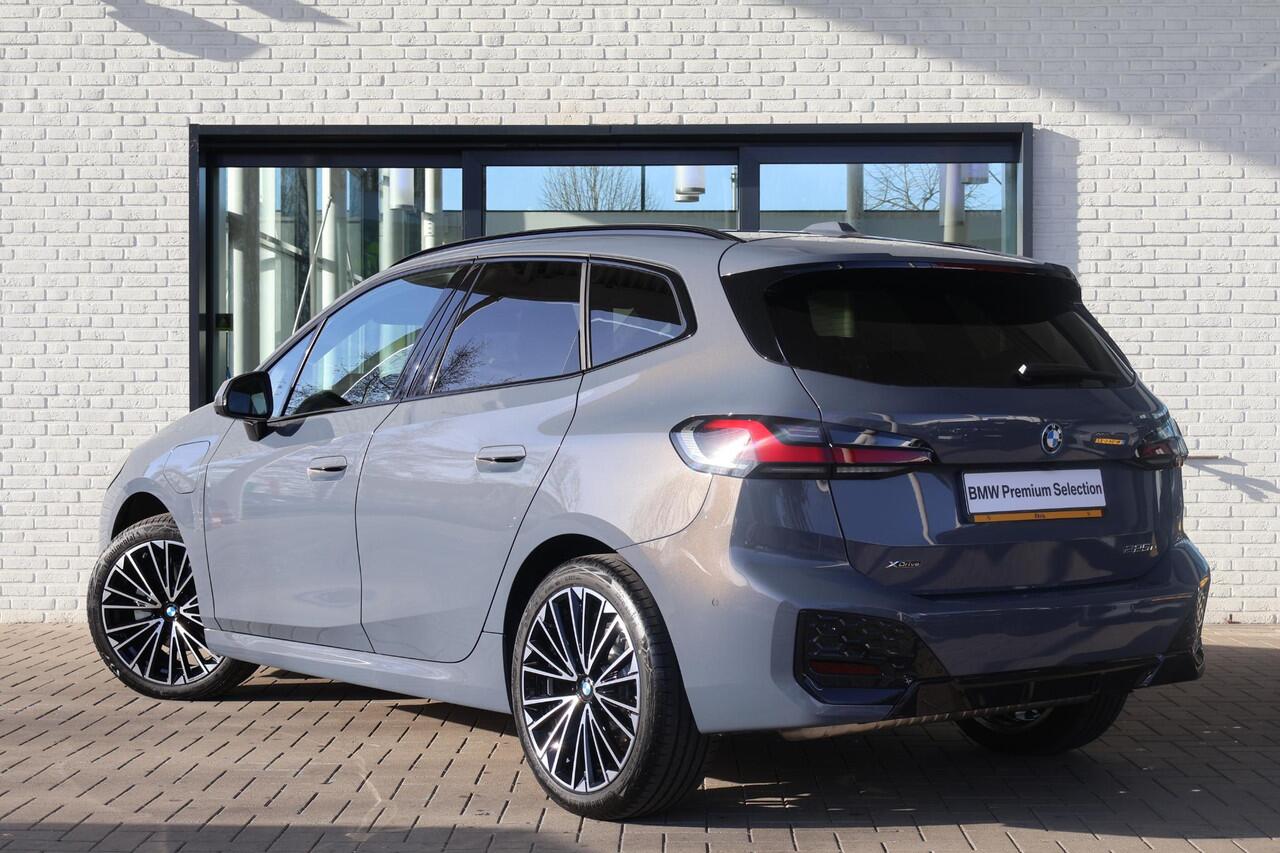 BMW 2-SERIE 225e xDrive Active Tourer | M Sportpakket | Innovation Pack | Comfort Pack | Travel Pack | Showroom Selection