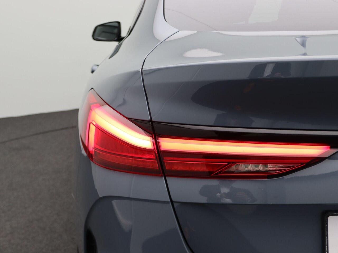 BMW 2-SERIE Gran Coupé 218i M Sportpakket | BMW Live Cockpit Professional | Sportstoelen | 18"