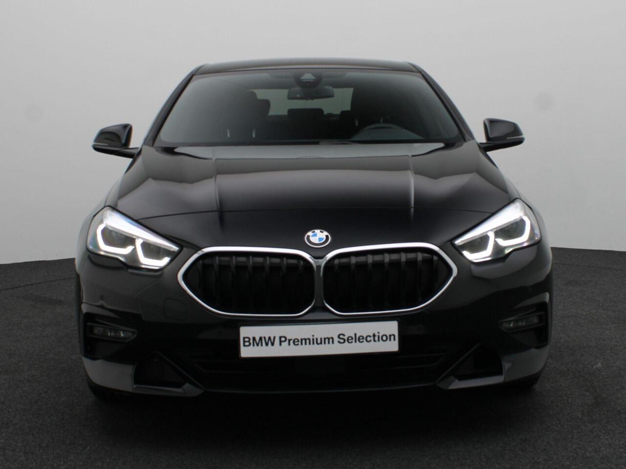 BMW 2-SERIE Gran Coupé 218i High Executive | Audio Media Pack | Parking Pack | Sportstoelen | Parking Assistant | DAB | HiFi | 18''