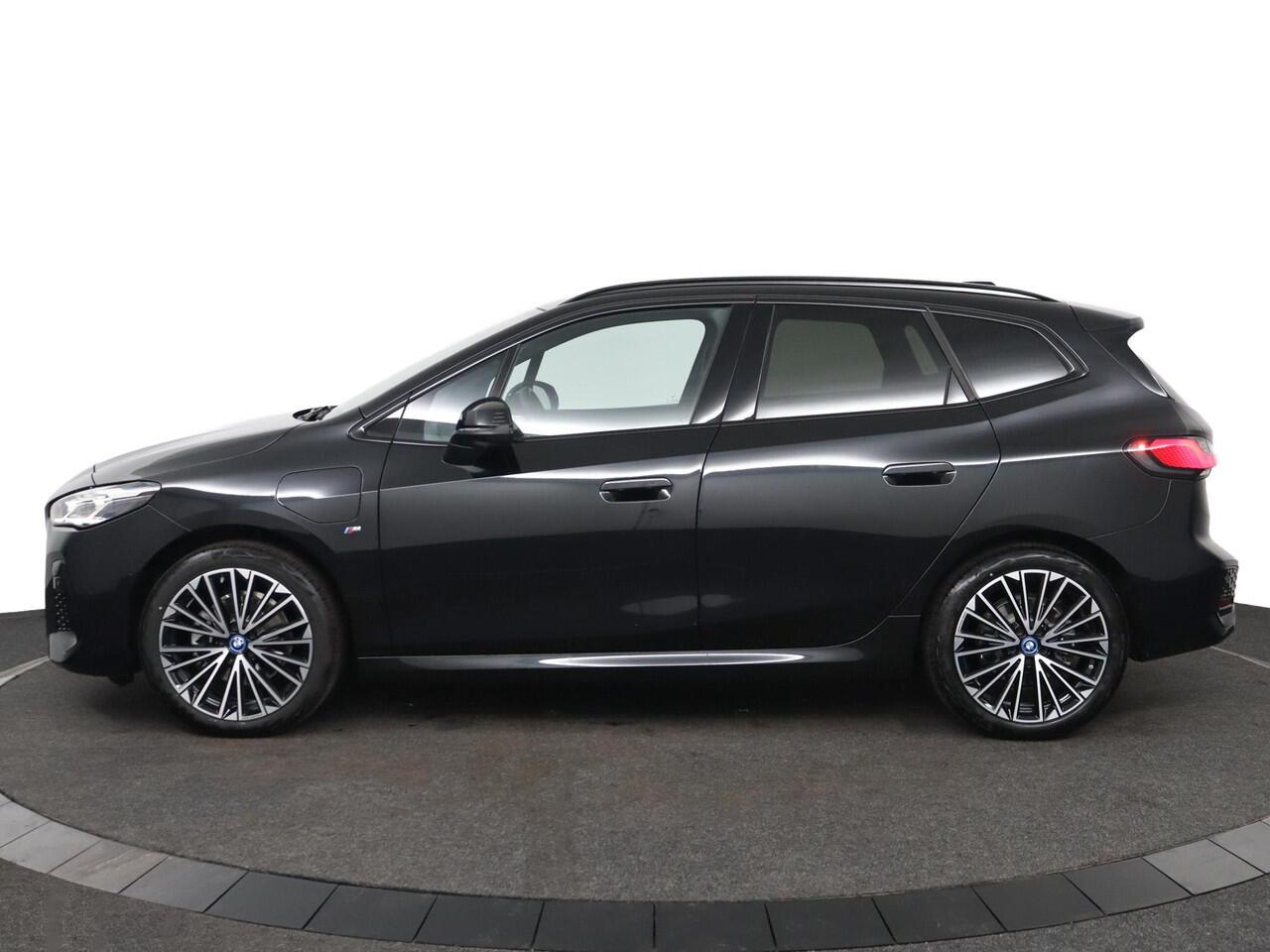 BMW 2-SERIE Active Tourer 225e xDrive | M Sportpakket | Equipment Pack | Comfort Pack |