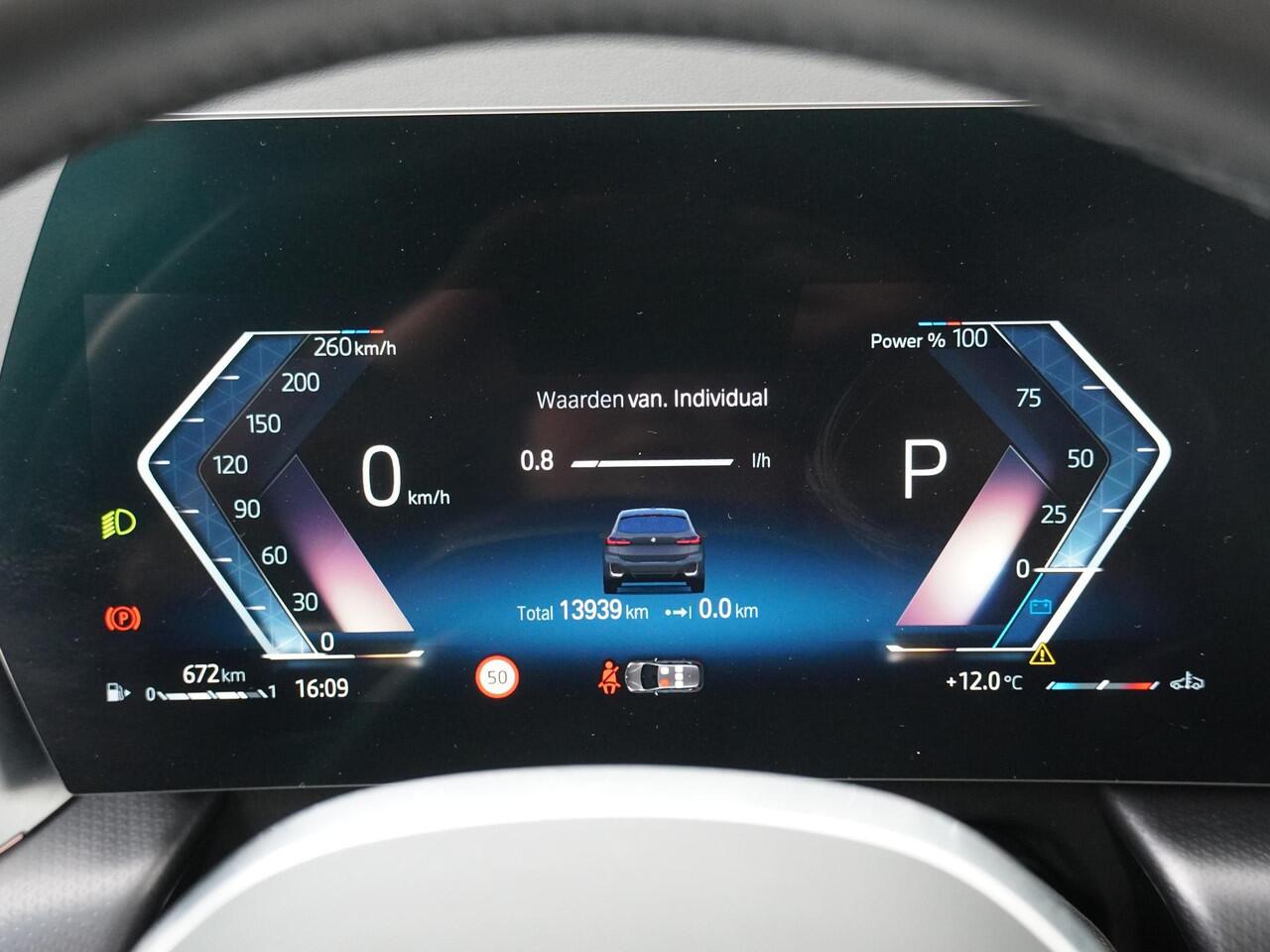 BMW 2-SERIE Active Tourer 220i | M Sportpakket | Travel pack | Comfort Acces | Elektrisch verwarmde voorstoelen