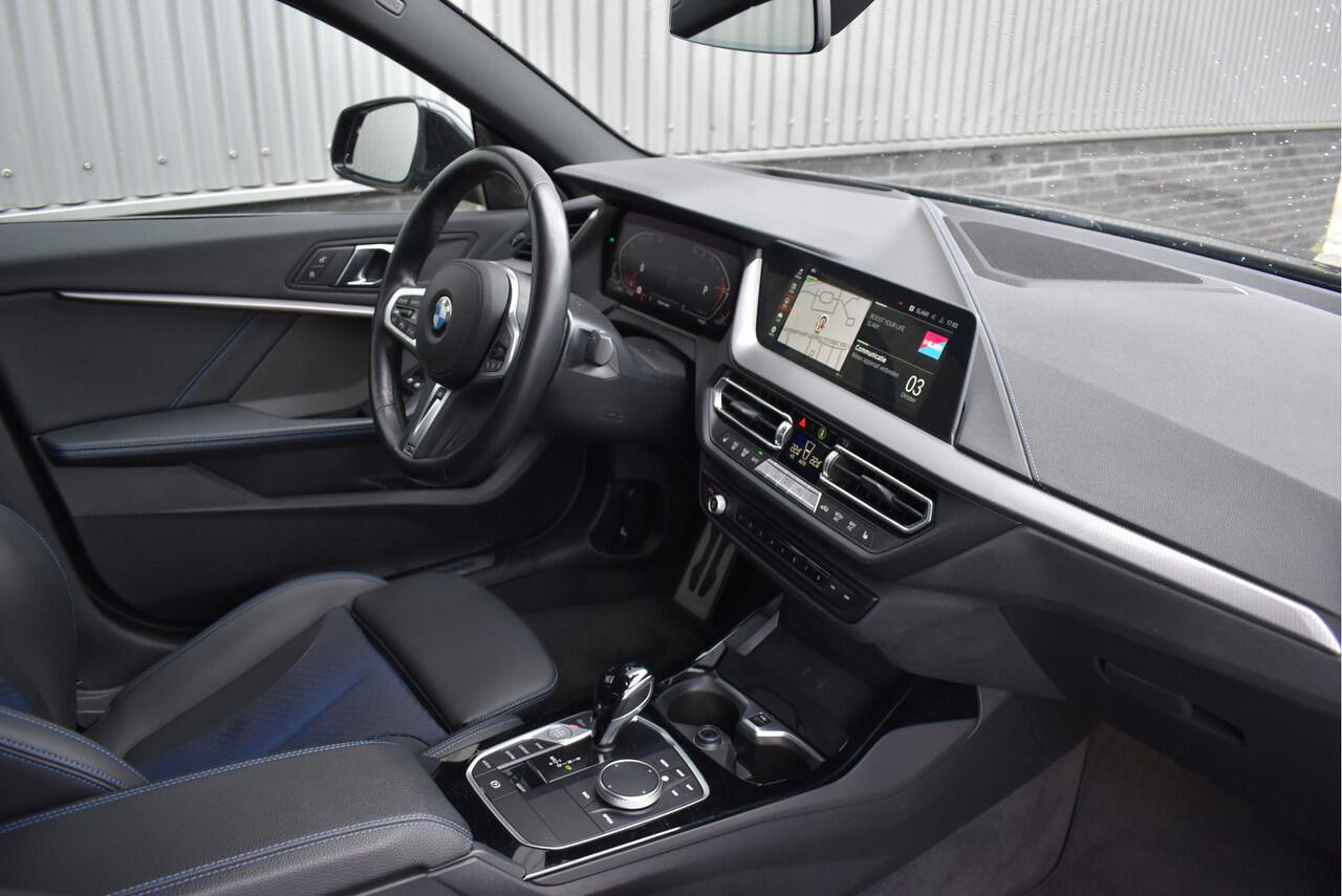 BMW 2-SERIE Gran Coupé 220i M-sport Head up, Adaptive cruise, Camera, Stoel/stuurverwarming, Carplay