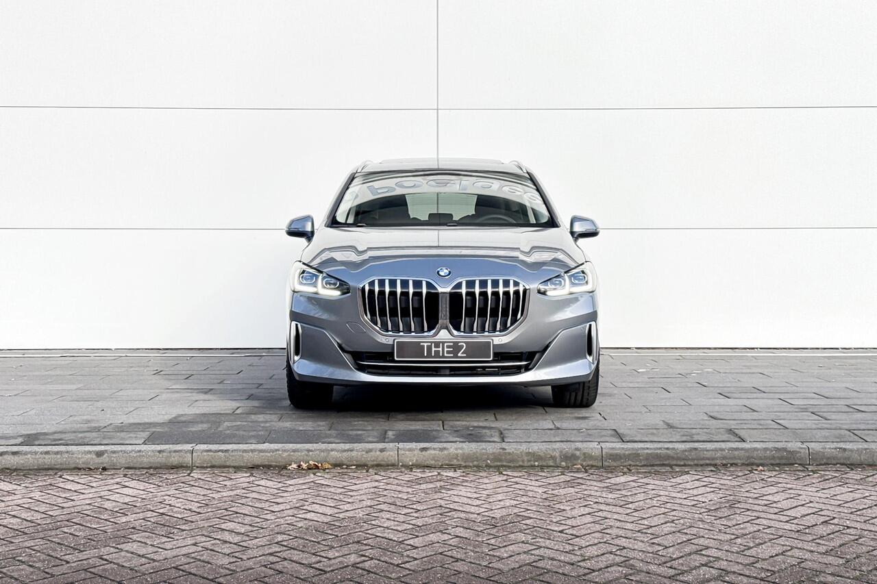 BMW 2-SERIE Active Tourer 220i | Luxury Line | Premium Pack | Travel Pack