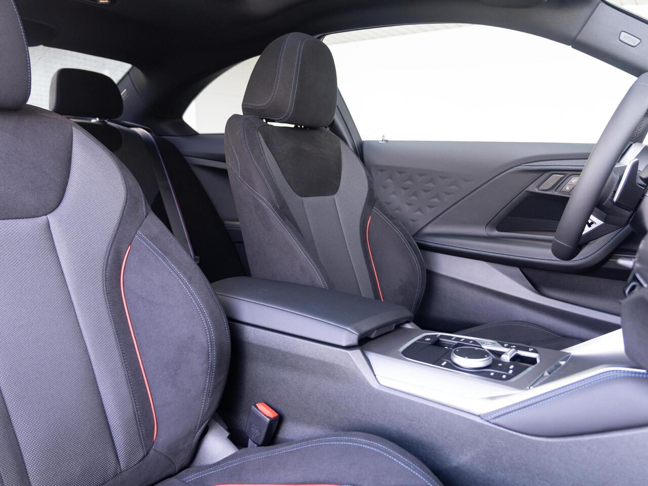 BMW 2-SERIE Coupé 220i | M Sportpakket Pro | Premium Pack