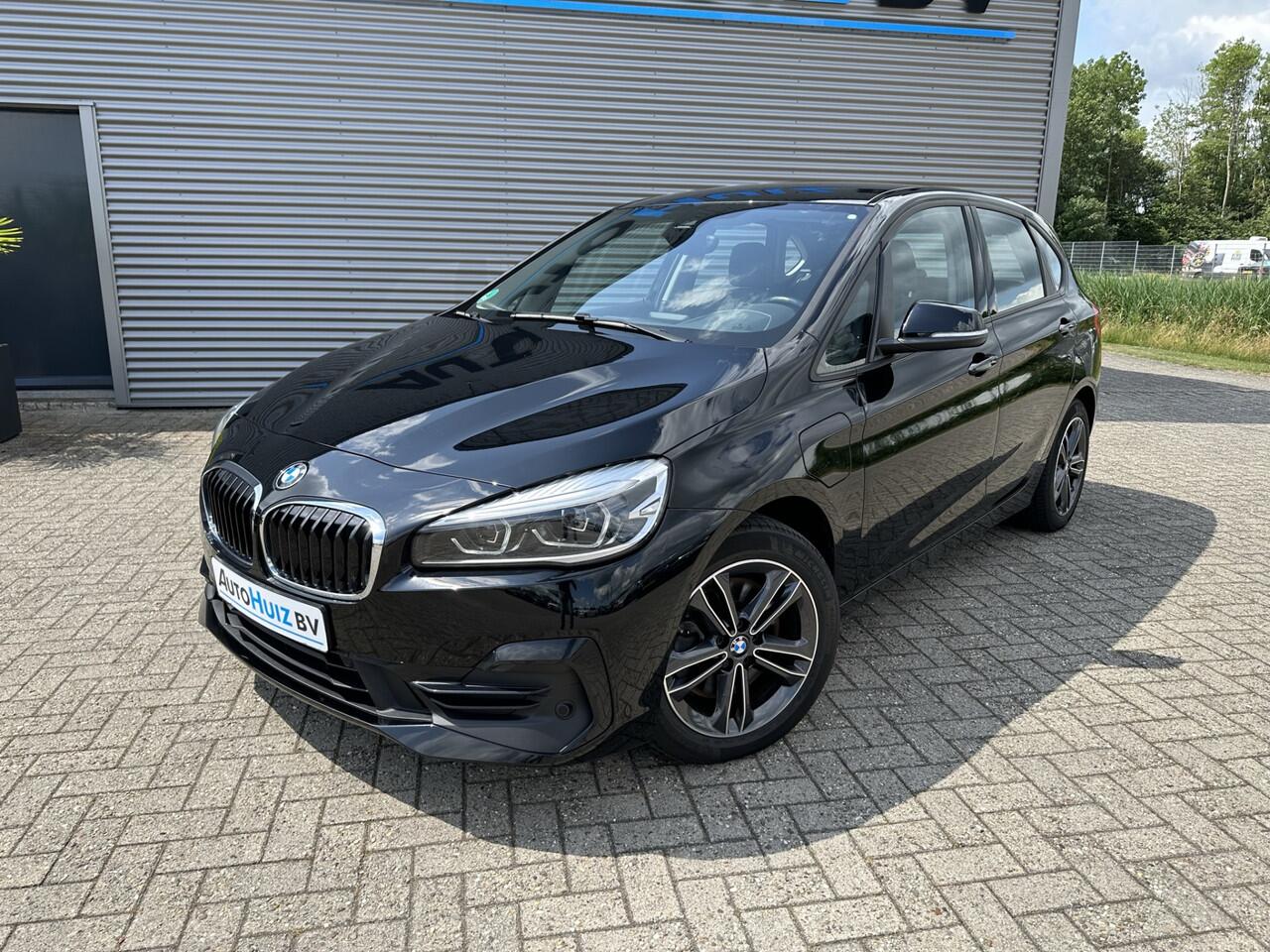 BMW 2-SERIE Active Tourer 225xe iPerformance Executive Sport Line Adaptive Cruise Control Stoelverwarming PDC DAB LED