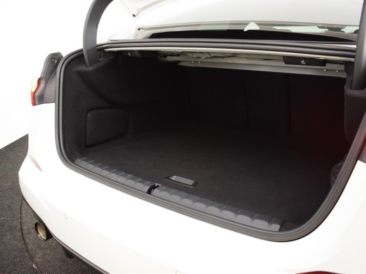 BMW 2-SERIE Gran Coupé 218i Introduction Edition | M-Sport o Live Cockpit o CarPlay