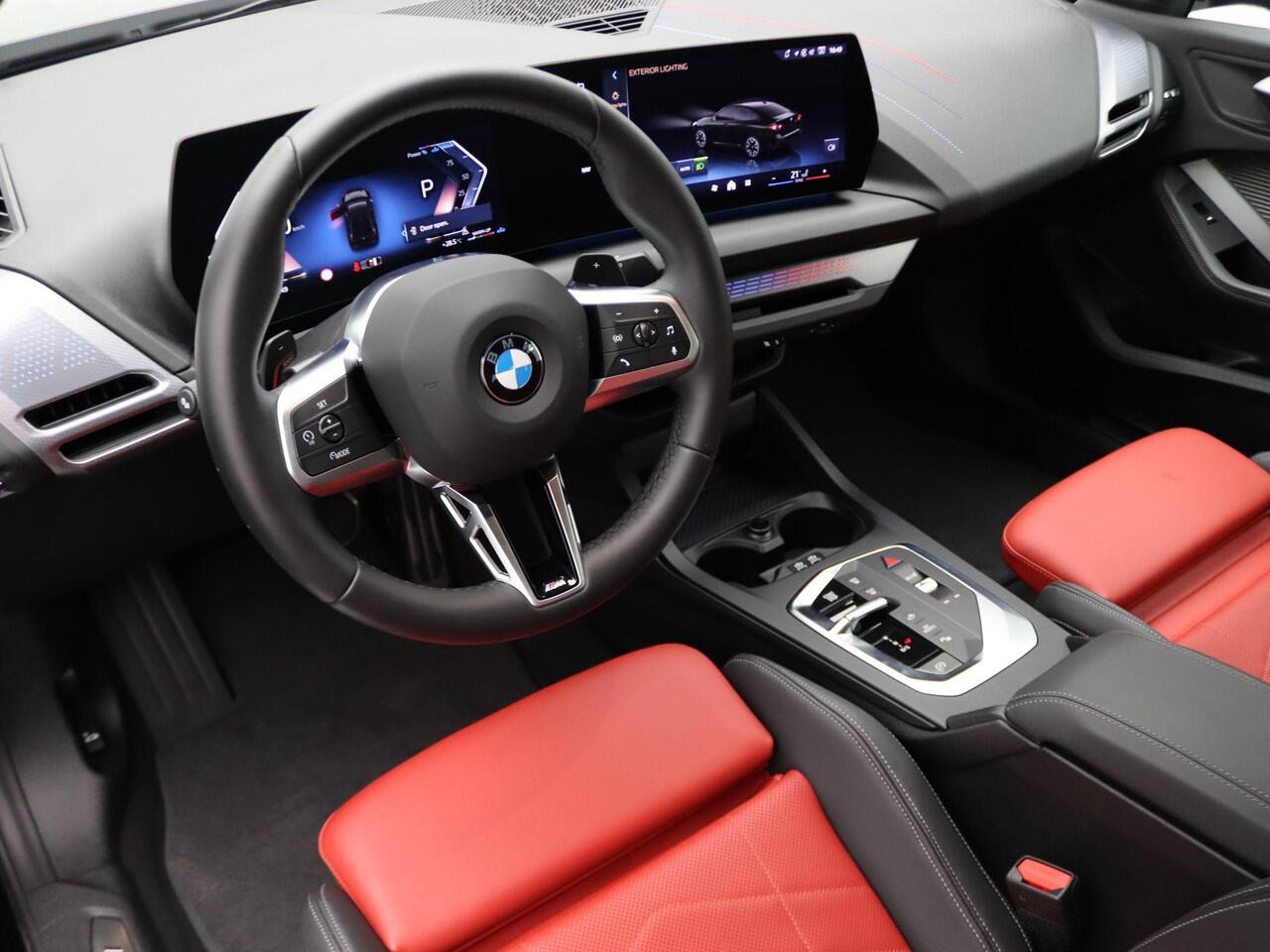 BMW 2-SERIE Gran Coupé 220 M Sportpakket | Premium Pack | M Adaptief onderstel | Achteruitrijcamera | Driving Assistant | Parking Assistant | 18''