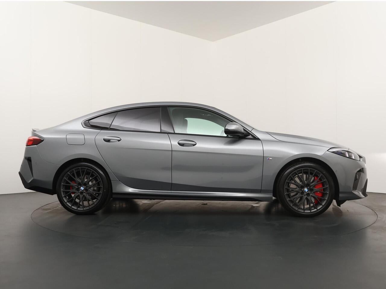 BMW 2-SERIE Gran Coupé 223 xDrive | M-Sport | Comfort Access | Harman Kardon | Adaptive Cruise | Stoelverwarming | Ekris Selection