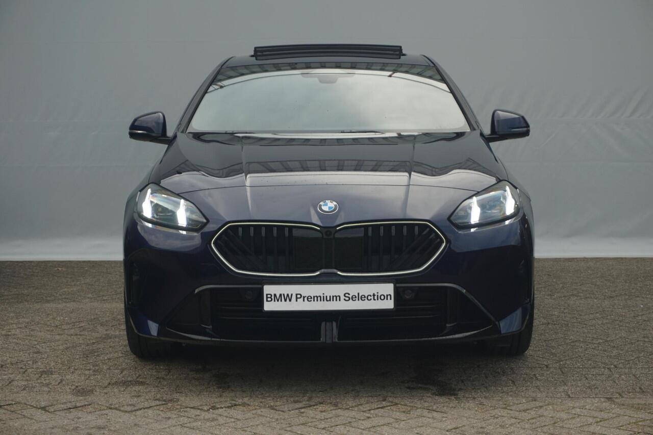 BMW 2-SERIE Gran Coupé 223 xDrive 19'' / Panoramdak / Harman Kardon / Head-Up Display / Trekhaak