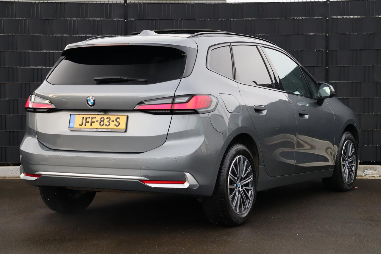 BMW 2-SERIE Active Tourer 218i Automaat | Leder | Panoramadak | Stoel-/Stuurverwarming | Elek. Trekhaak | Navigatie