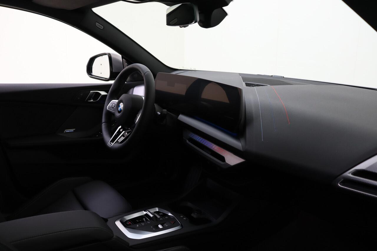 BMW 2-SERIE Gran Coupé 220 M Sport Automaat / Sportstoelen / Achteruitrijcamera / Adaptieve LED / M Adaptief onderstel / Comfort Access / Parking Assistant / Stoelverwarming