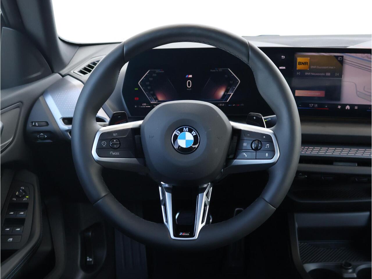 BMW 2-SERIE Gran Coupé 220 M Sport Design Edition M Sportpakket Pro/ Stuurwielrand verwarmd/ Comfort Access/ Achteruitrijcamera/ Sportstoelen/ Stoelverwarming/ 19 inch LM