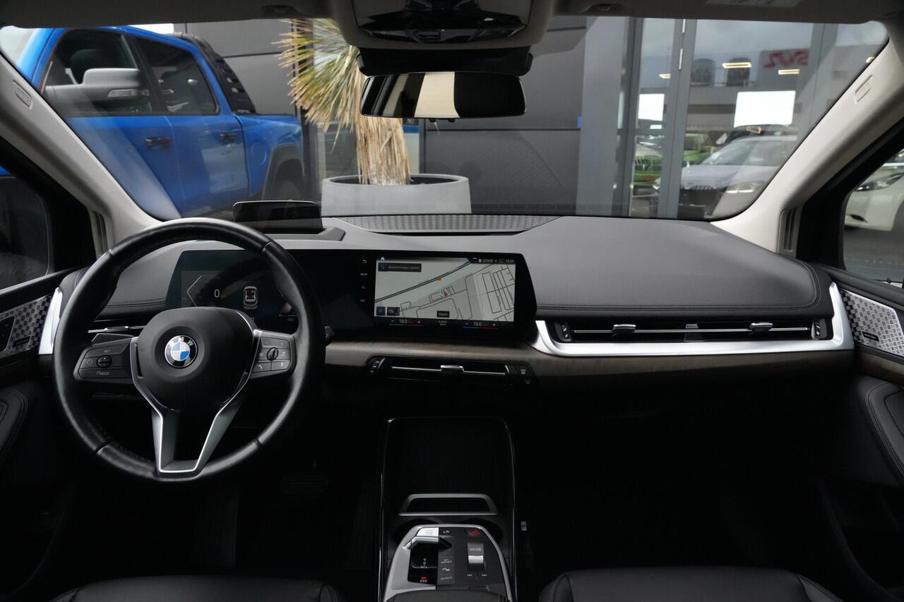 BMW 2-SERIE Active Tourer 218i 136pk Panoramadak/Stoelverwarming/Camera