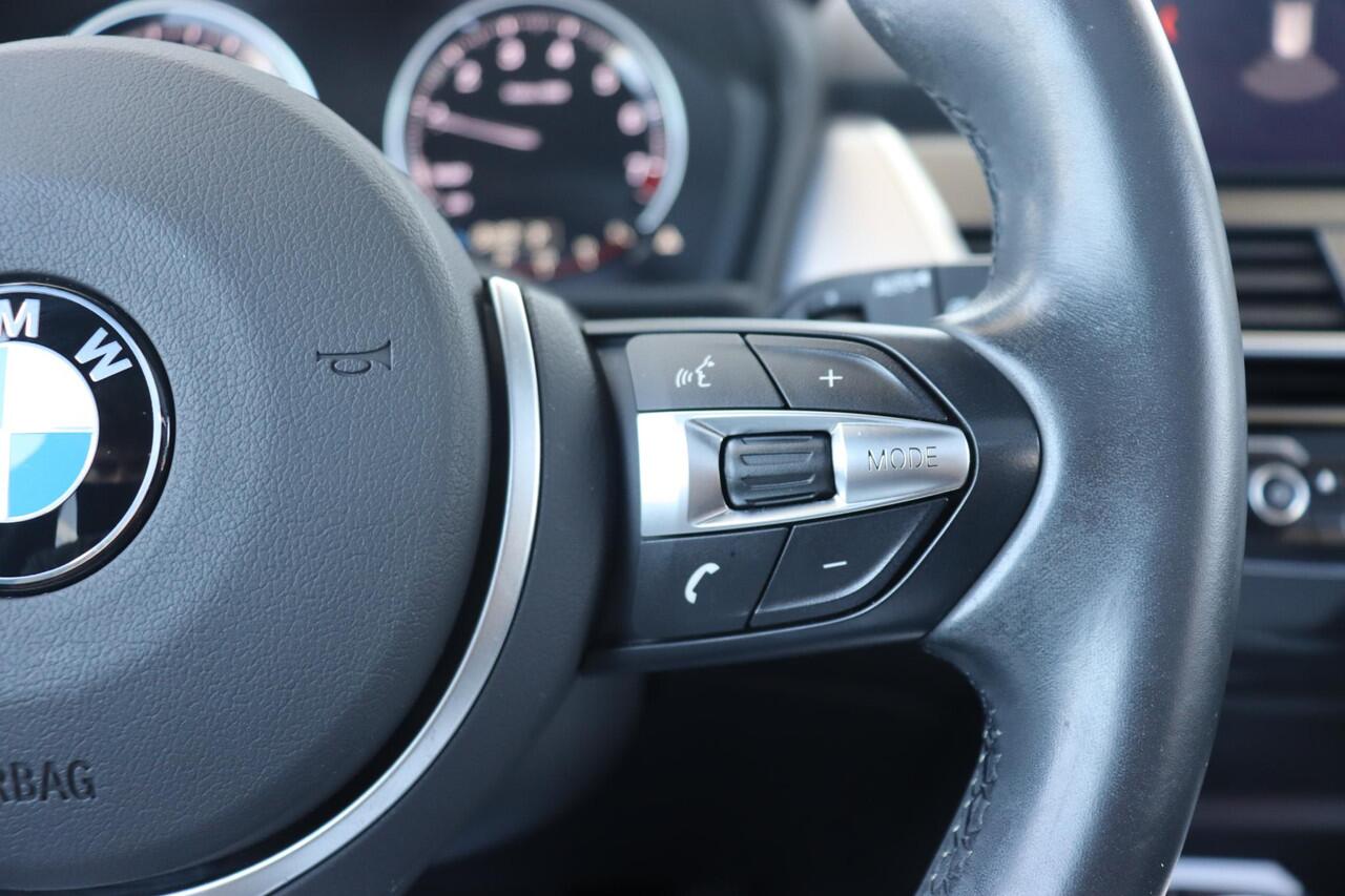 BMW 2-SERIE Active Tourer 218i High Executive Edition M Sport pakket/ Panoramadak/ Head-Up/ Lederen bekleding/ Elektrische achterklep/ Achteruitrijcamera