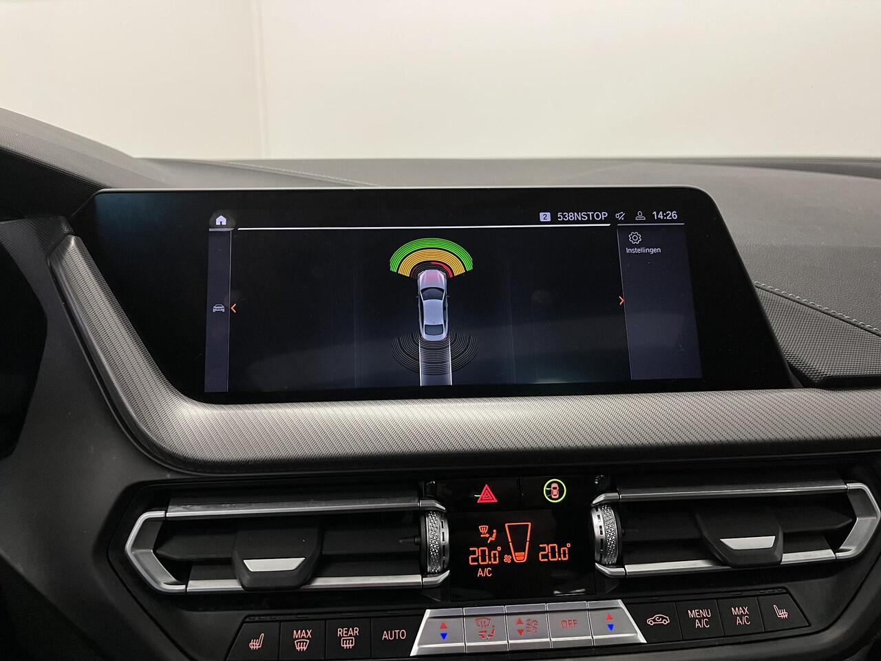 BMW 2-SERIE Gran Coupé 218i M-sport | 1e-EIG. | PANO | CARPLAY |