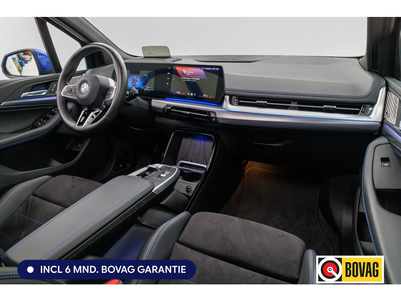 BMW 2-SERIE Active Tourer 218i M-Sport automaat | 19 inch Individual Panoramadak | Harman Kardon | HUD Adaptive cruise, 360 Camera, PDC V+A, El.verstelbare stoel met geheurgen, Elektrische achterklep, Keyless