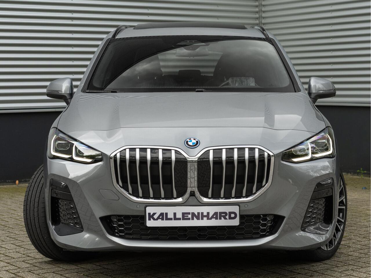 BMW 2-SERIE Active Tourer 225e xDrive M-Sport - Pano - Head-up - Harman Kardon