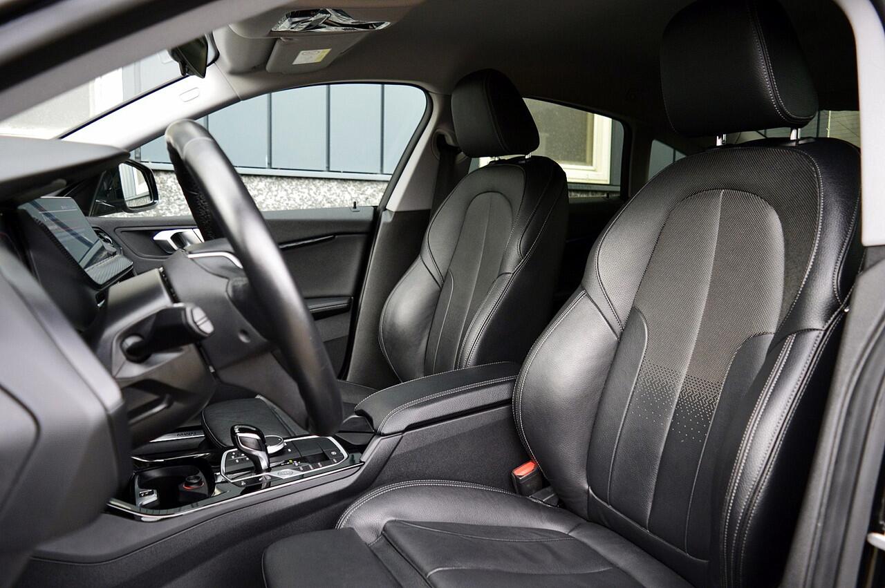 BMW 2-SERIE Gran Coupé 218i Sport-Line Rijklaarprijs-Garantie Camera Led Apple carplay Airco Leder Sportinterieur