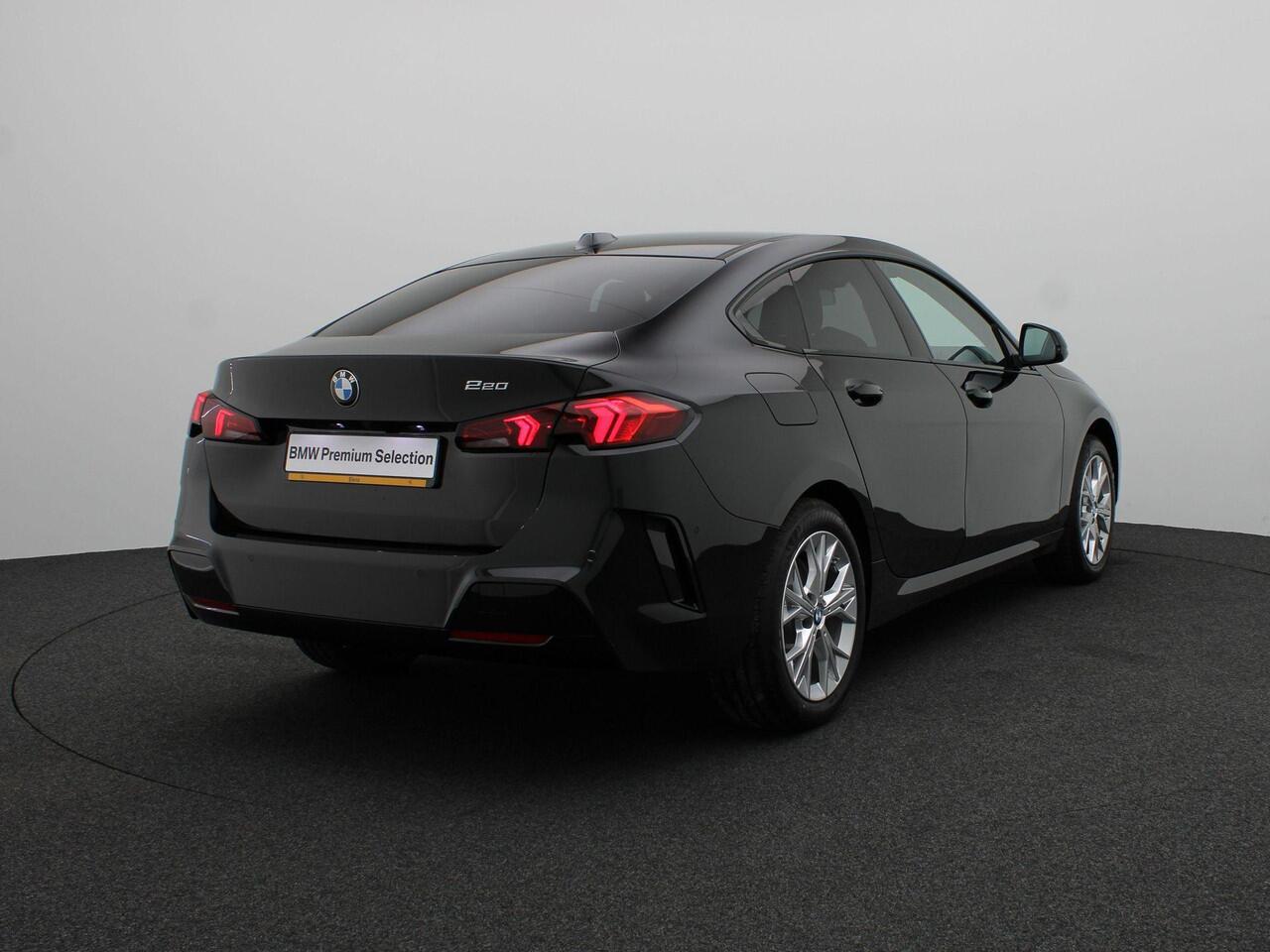 BMW 2-SERIE Gran Coupé 220 Driving Assistant Plus | Sportstoelen voor | Achteruitrijcamera | Premium Pack | 17" | Ekris Selection