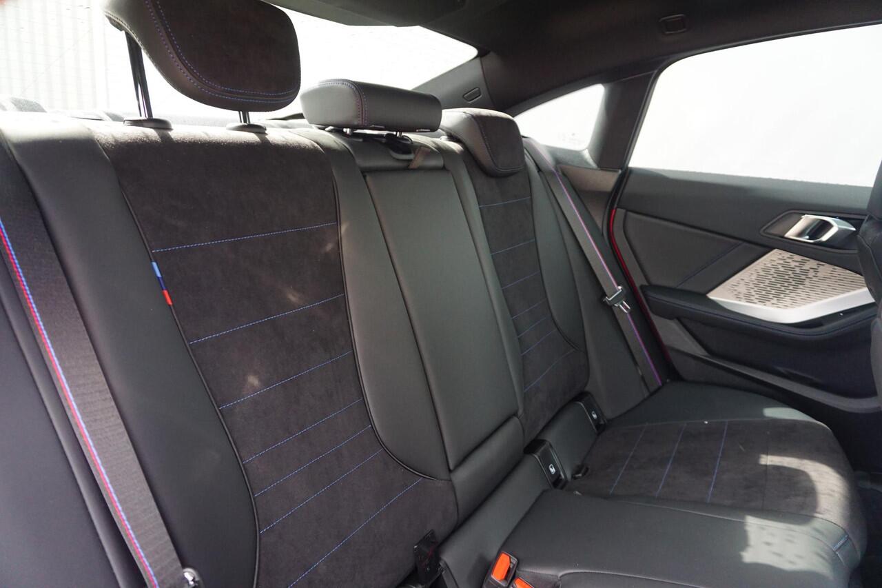 BMW 2-SERIE Gran Coupé 220 M Sportpakket Pro 19'' / Panoramadak / Comfort Access / Driving Assistant | Ekris Selection