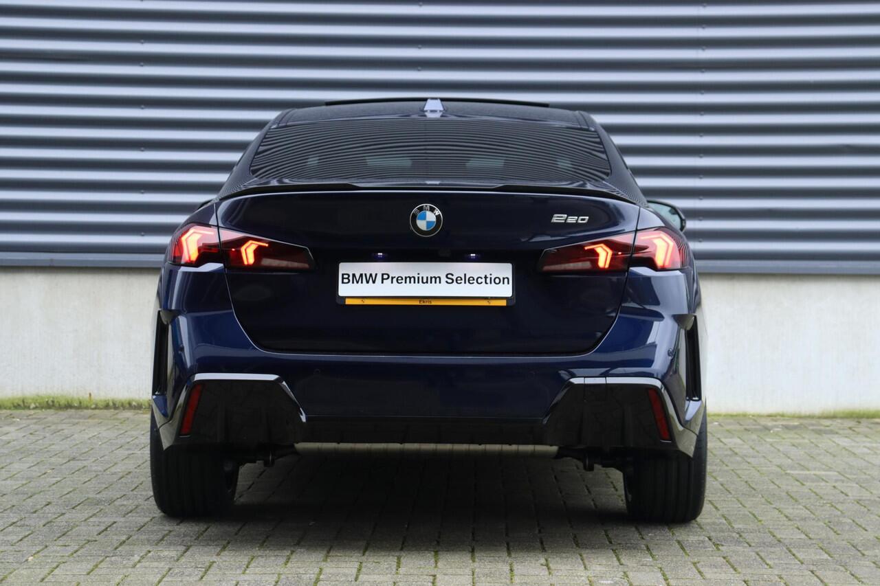 BMW 2-SERIE Gran Coupé 220 | M Sportpakket Pro | Panodak | Head-Up | Harman Kardon | Driving Assistant Plus | Elektr. Stoelen | Parking Assistant Plus | 19'' LMV | Ekris Selection