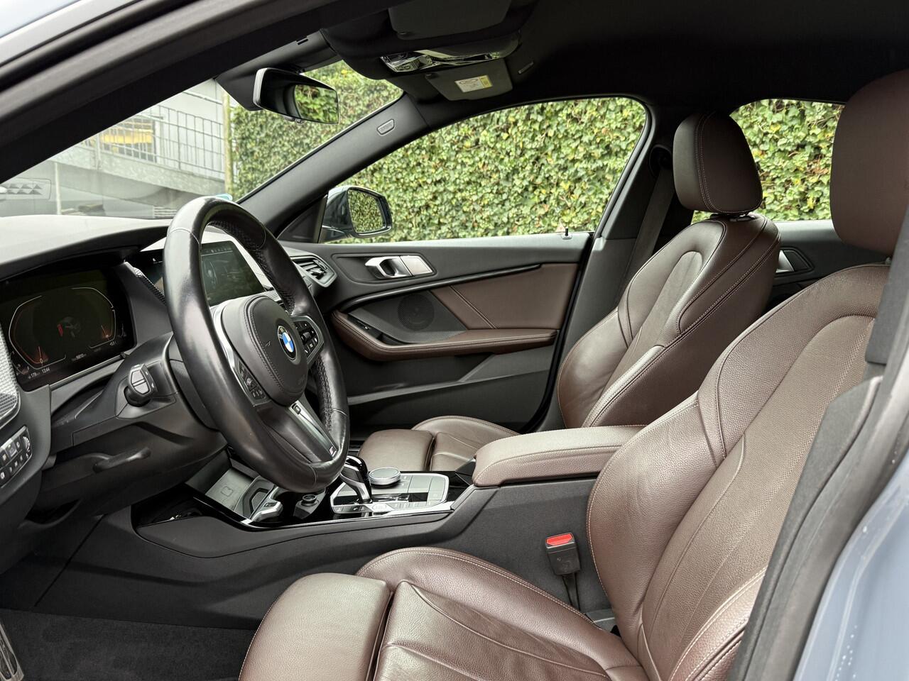 BMW 2-SERIE Gran Coupé 218i | M-Sport | Camera | Adapt. Led | Elek. verst. stoelen | Head-Up | Comfort Acces