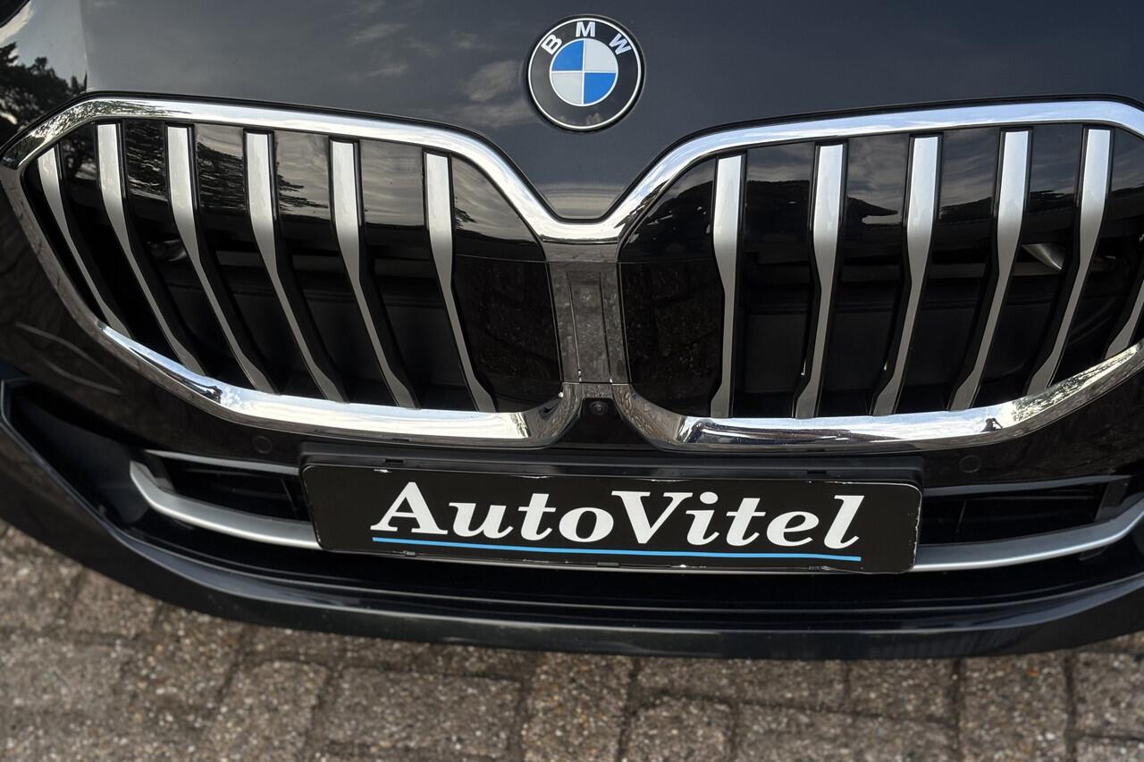 BMW 2-SERIE Active Tourer 218i | Harman Kardon | Head-up | Camera | Trekhaak | Comfort Access