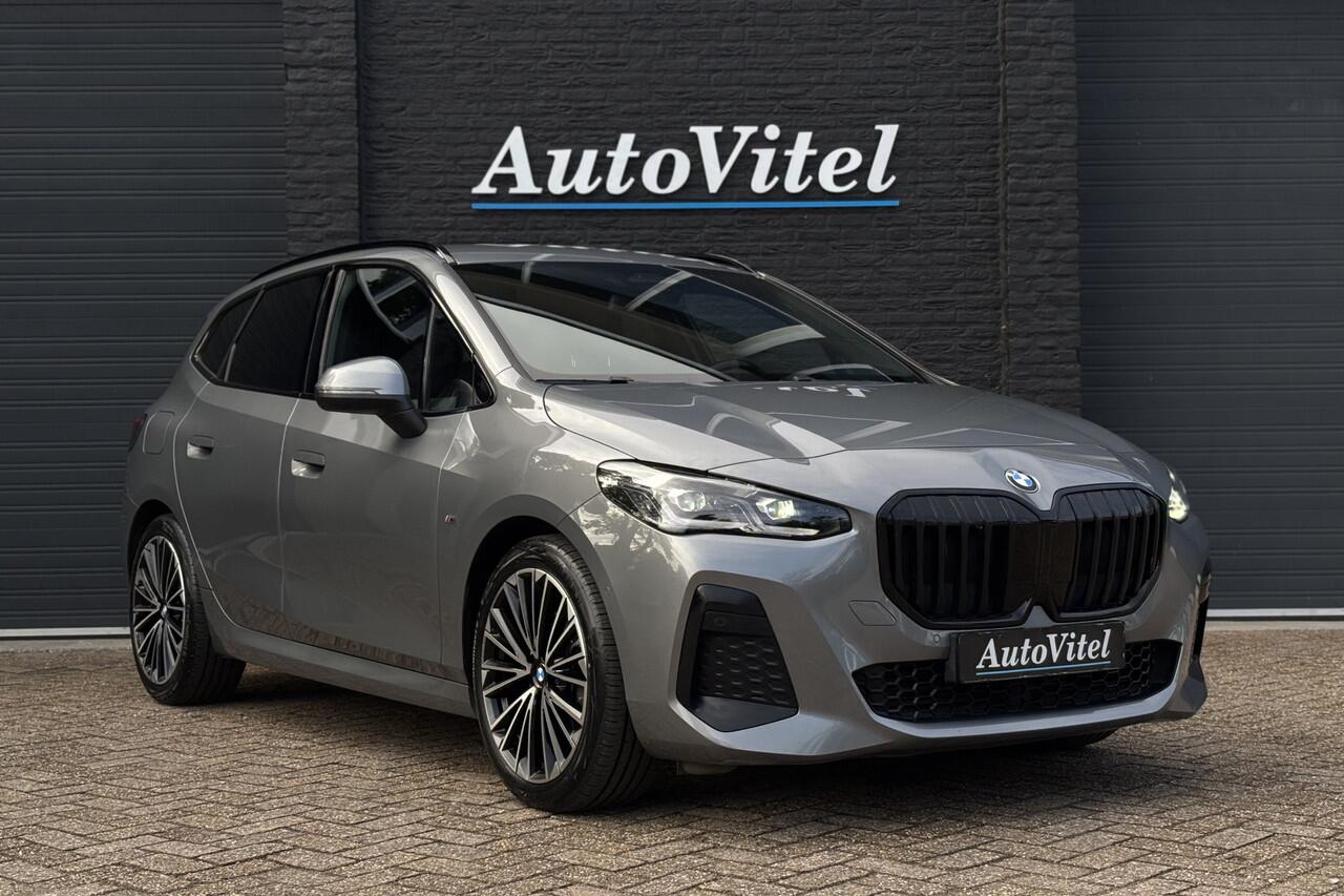 BMW 2-SERIE Active Tourer 218i M-Sport | Harman Kardon | Sportstoelen | Camera | Comfort Acces | Stoelverwarming
