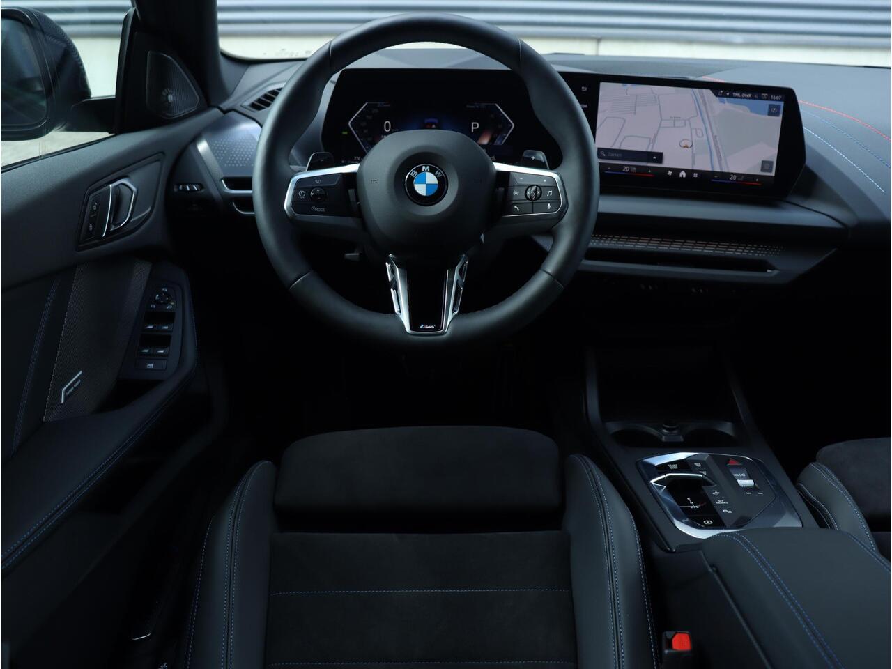 BMW 2-SERIE Gran Coupé 220 | M Sportpakket Pro | Innovation Pack | Panodak | Harman Kardon | Head-Up | Getint Glas | Driving Assistant | 19'' LMV