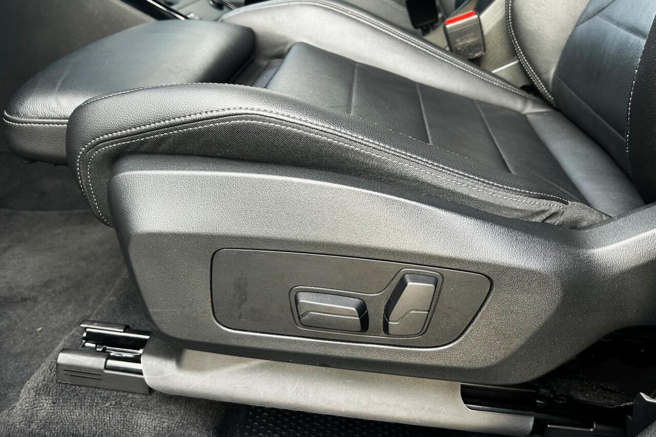 BMW 2-SERIE Active Tourer 218i M-Sport PANO H/K TREKHAAK KEYLESS