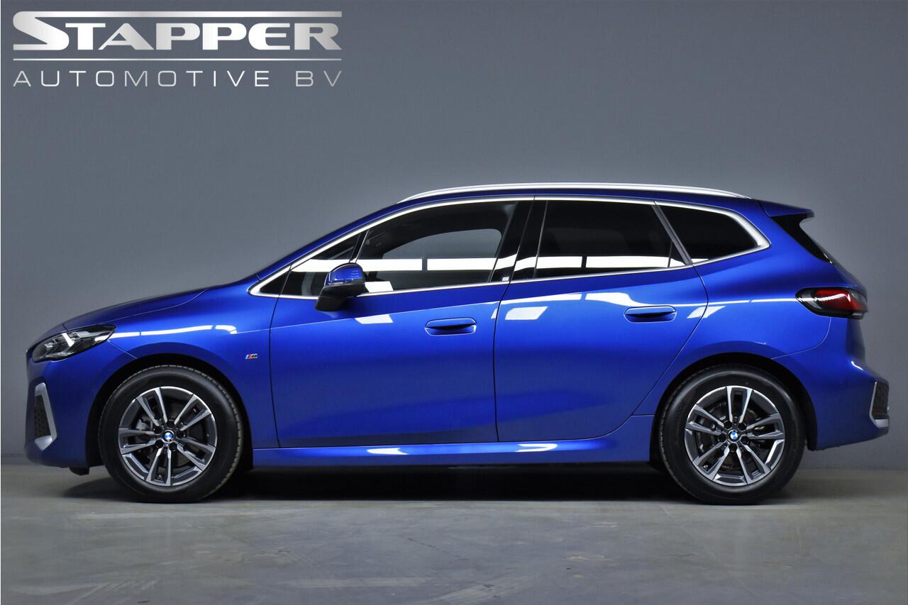BMW 2-SERIE Active Tourer 218i 136pk Automaat M-Sport 1e Eig. Dealer OH Pano/H.Kardon/Trekhaak/Carplay/Camera/Keyless/Memory/Virtual