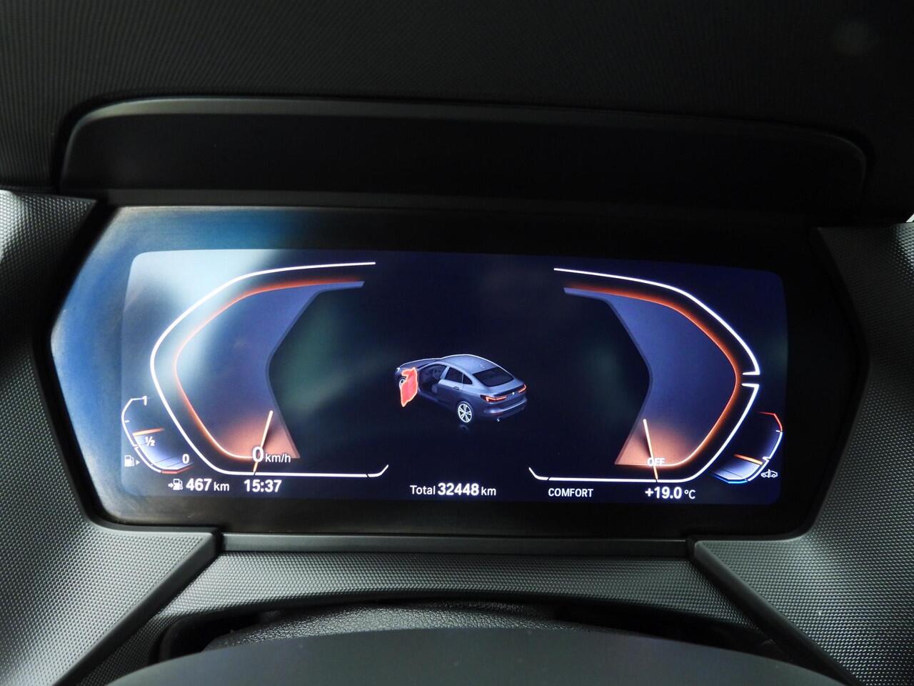 BMW 2-SERIE Gran Coupe 220i | LED | Navigatie | Sportstoelen | Shadow line | DAB | Hifi speakers | Alu 18 inch