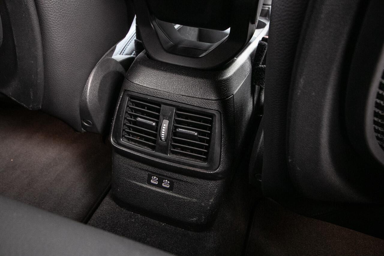 BMW 2-SERIE Active Tourer 225xe iPerformance High Executive M sport | Led | Leder | Navigatie | Elec. achterklep | Cruise | PDC