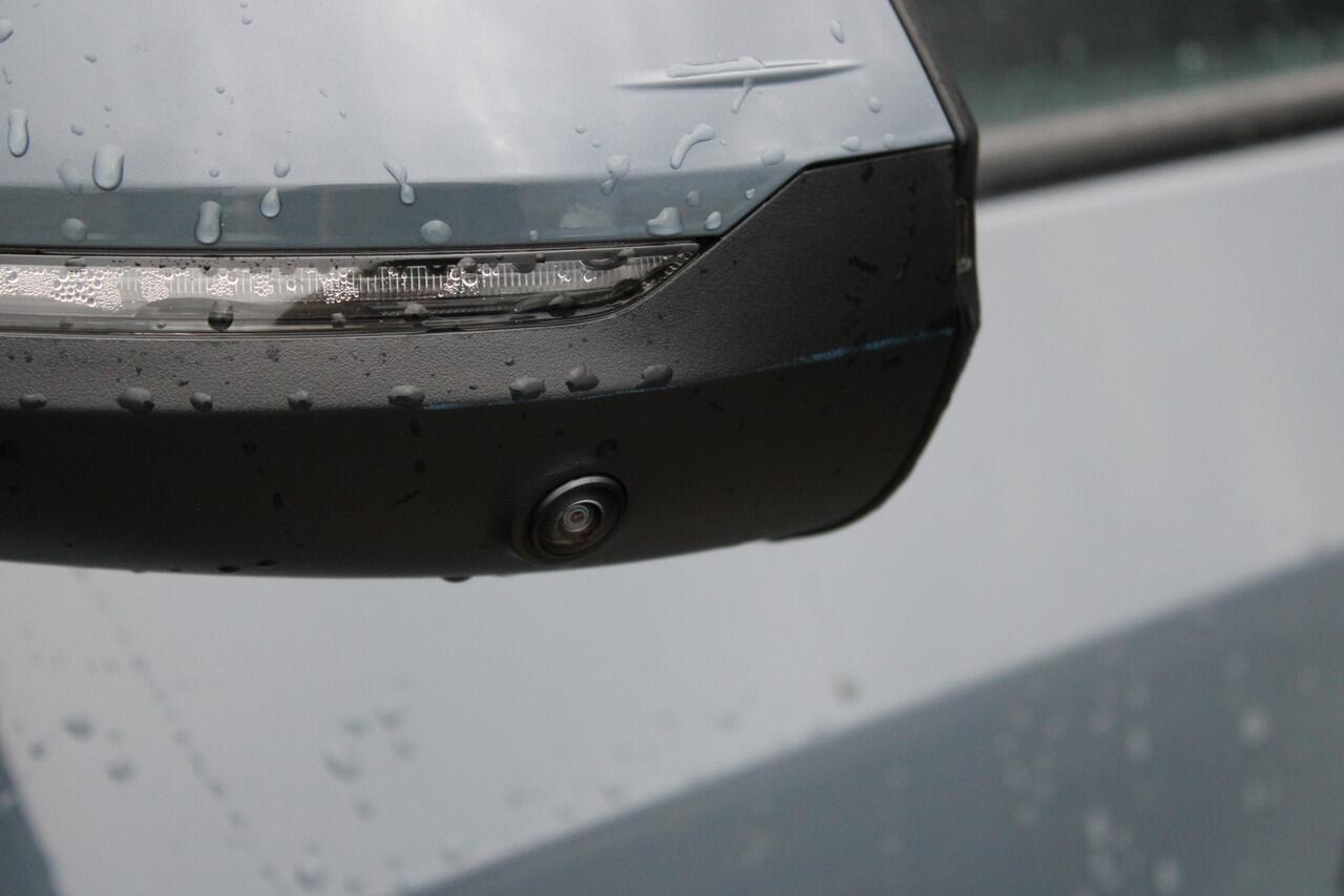 BMW 2-SERIE Active Tourer 218i M Sport Automaat / Panoramadak / Sportstoelen / M Adaptief onderstel / Comfort Access / Stuurverwarming / Adaptieve LED / Parking Assistant Plus / Head-Up