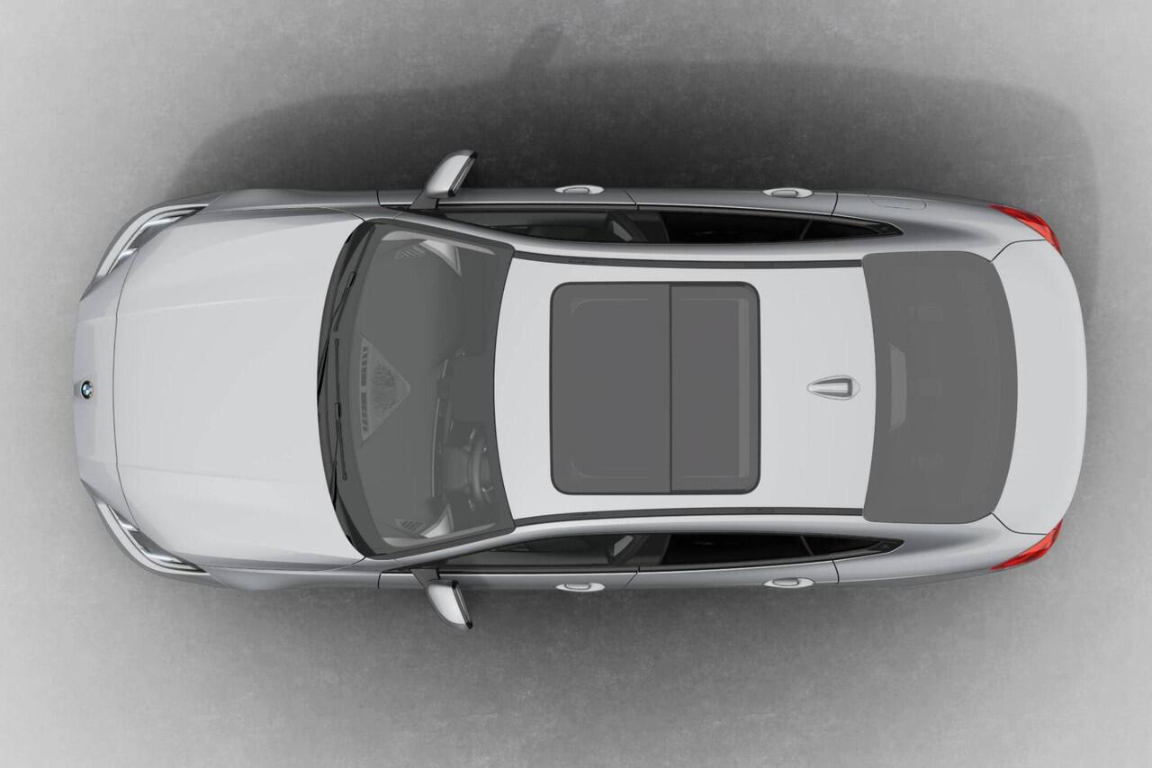 BMW 2-SERIE Gran Coupé 220 M Sport Design Edition | Glazen Panoramadak | Extra getint glas | Harman Kardon