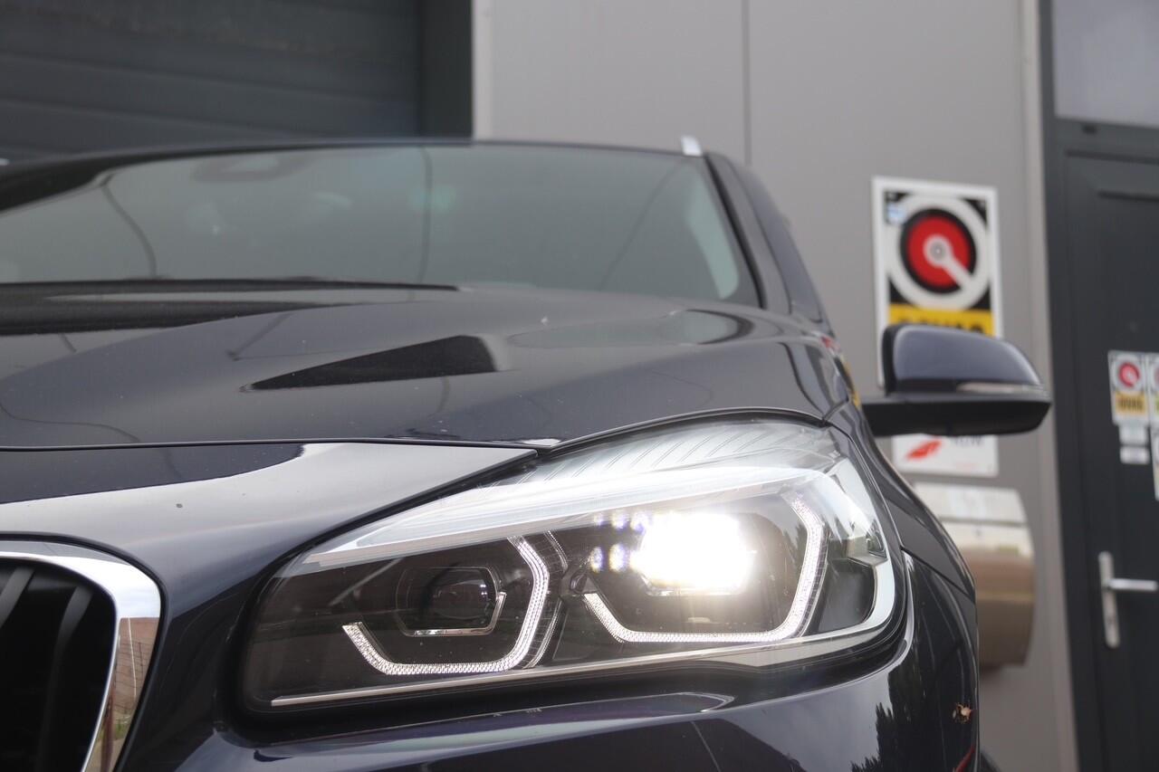 BMW 2-SERIE Active Tourer 218i Executive Edition automaat