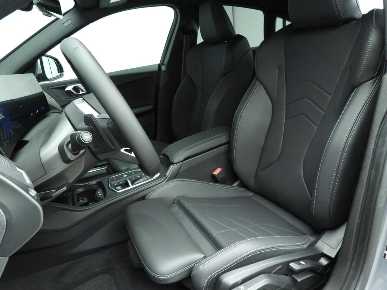 BMW 2-SERIE Gran Coupé 220 | M-Sportpakket | LED | Leder | Navigatie | Stoelverwarming | Keyles go | DAB | Alu 19 inch