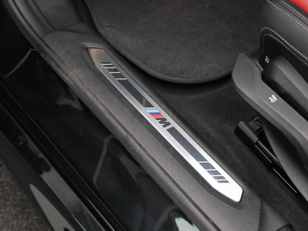 BMW 2-SERIE Gran Coupé 220 M Sportpakket | Premium Pack | M Adaptief onderstel | Achteruitrijcamera | Driving Assistant | Parking Assistant | 18''