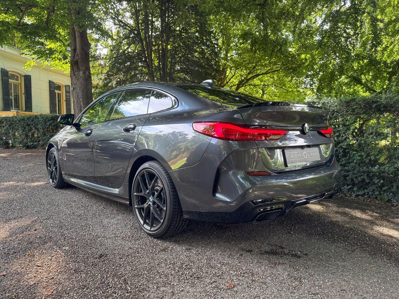 BMW 2-SERIE M235i Gran Coupé XDrive, Pano, H/K