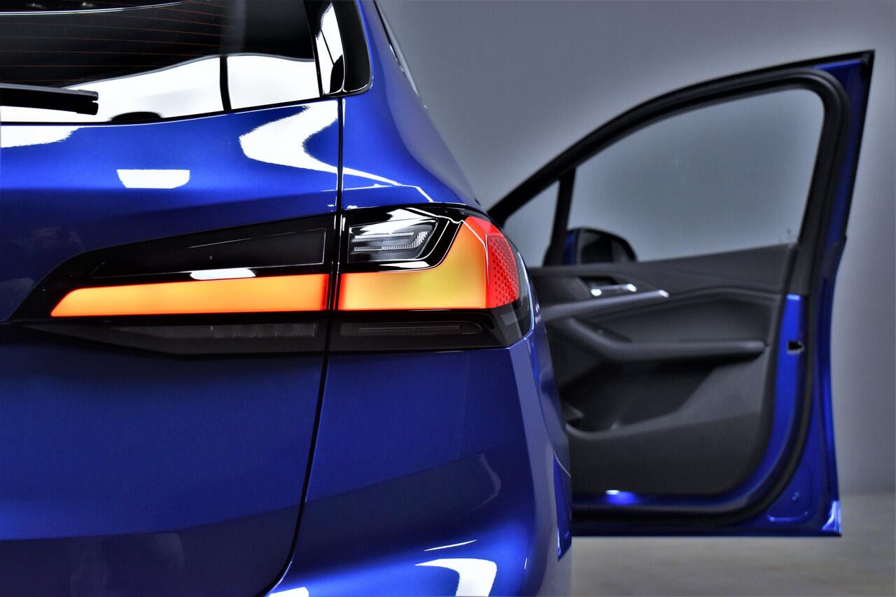 BMW 2-SERIE Active Tourer 218i 136pk Automaat M-Sport 1e Eig. Dealer OH CarPlay/Camera/Keyless/Virtual/Navi/Led/H.leer/Lmv''